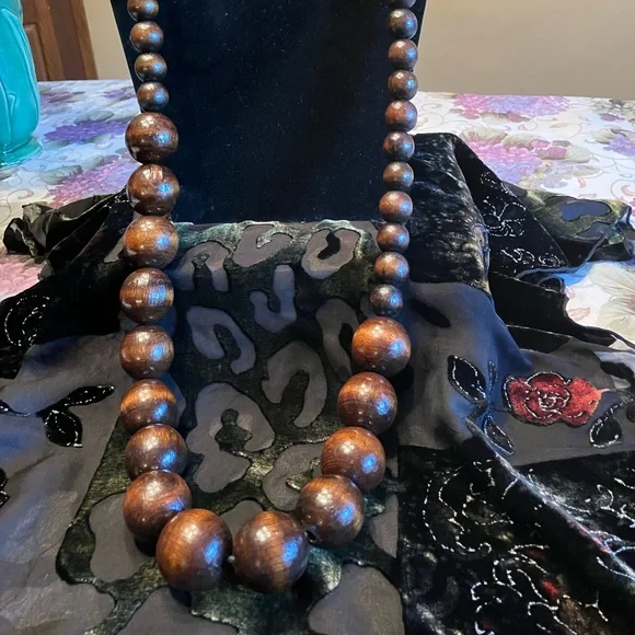 GRADUATED WOODEN BEAD NECKLACE (18” LONG) AND MATCHING BRACELET - Picture 11 of 11